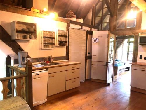 Kitchen, Gastezimmer - Fuhrhalterei Maul in Breuberg