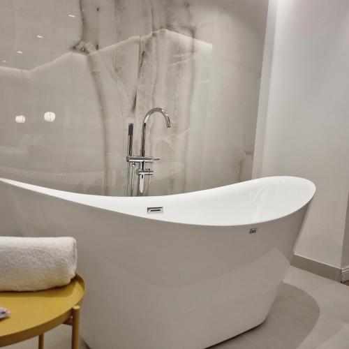 บริการและสิ่งอำนวยความสะดวก, โรงแรมเพอร์ลา (Perla Hotel) in โปกราเดซ