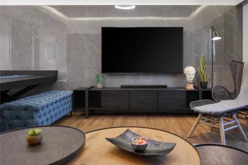 Acropolis Unique Residence - image 12