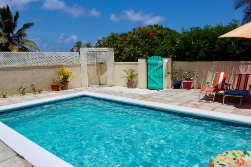 Swimmingpool, Lailamar Villa, Ocean view, Pool & AC - Ground Floor in Coles Pasture