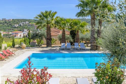 The Olive Grove Cottage with private swimming pool