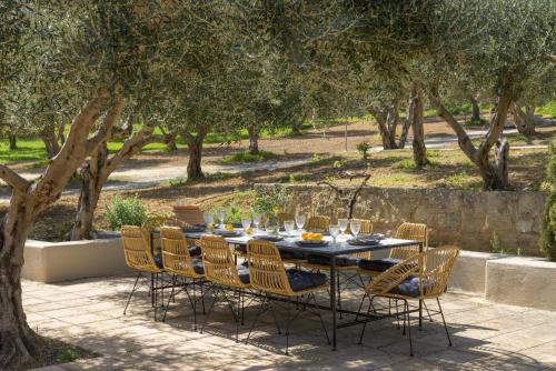 The Olive Grove Cottage with private swimming pool