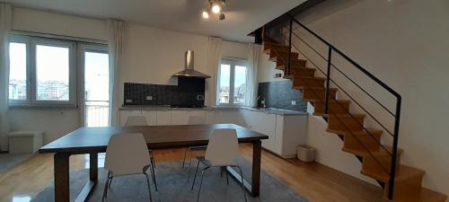 Guesthouse 2012 - image 3