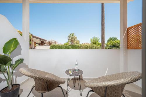 Palm Tree Beach Suites, by ZanteWize 2