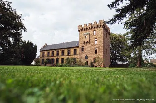 Herrenhaus Burg Vlatten in Heimbach, Deutschland