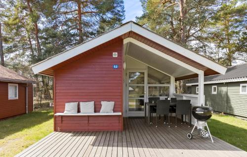 Kert, Lovely Home In Nexø With Wifi in Snogebaek