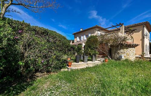 Nice Home In Saint-julien-les-rosiers With Kitchen