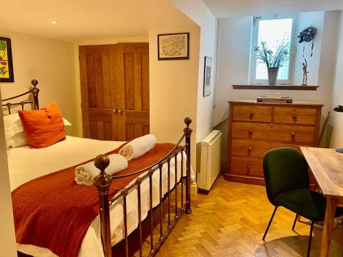 Luxury one bed garden flat-private parking, Бат (фото 6)