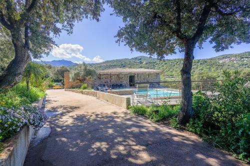 San Quilico - Maison climatisée piscine vue mer