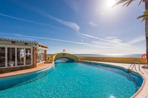  Fantastic apartment in Beach Front Complex in Calahonda - Doña Lola - CS129 in Sitio de Calahonda