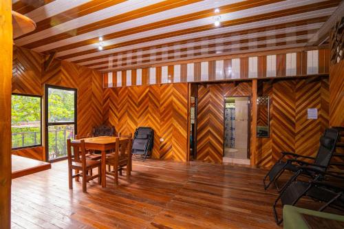 Casa Almendro Playa Panamá (Casa Almendro Playa Panama) in Panama