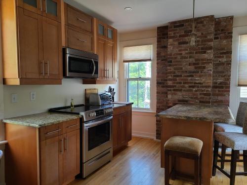 Iconic Luxurious Downtown Building History Galore