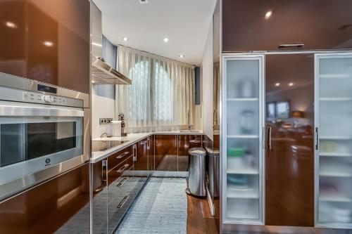 Two-Bedroom Apartment image 4
