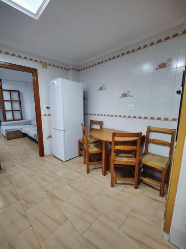 مطبخ, Casa de pueblo grande para 7 personas in Corbera