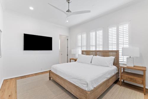 Gulf Front Luxurious Home with Private Pool and Beach Access home