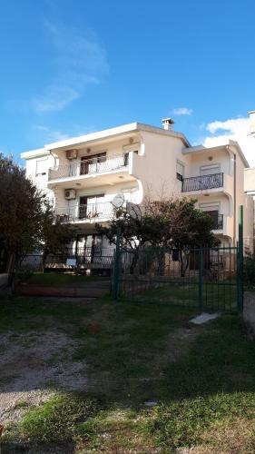 PEKOVIĆ, Bar