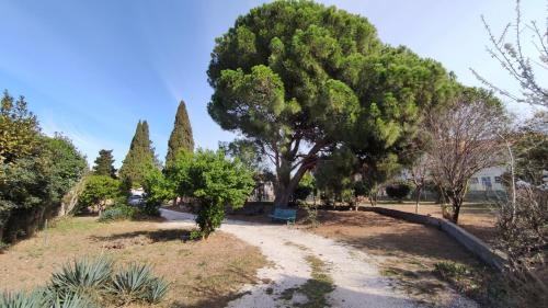 Maison de vacances avec piscine et jardin