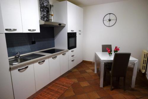 Casa FedericaPet con piscina interna privata e riscaldata in Morro d'Oro
