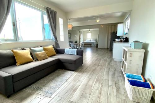 Beach Retreat 2BR in Ocean Park - image 6