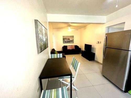 Sandy Shores Retreat Beach Apt in Cabo Rojo in กาโบ โรโค