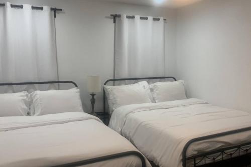 5BR Retreat Nature and Access Laurel MD 5BR Retreat Nature and Access Laurel MD