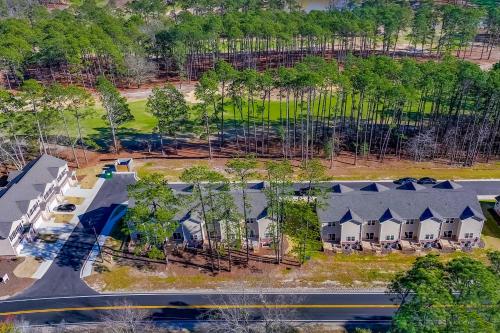 Aberdeen Townhome on Southern Pines Golf Course!