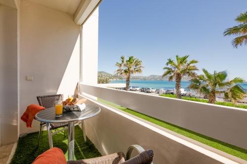 Twin Room with Sea View and Balcony - First Floor