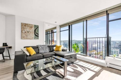 Central Luxury Apartment with Best City Views! in Vancouver, Canada