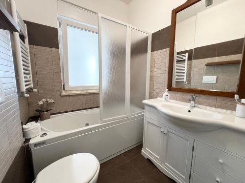 Appartamento a Roma in Via Molteni - Villaggio Verde