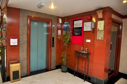Lobi, Hotel Deleeton KK in Kota Kinabalu