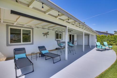 Pet-Friendly Palm Desert Gem with Golf Course View in Palm Desert, USA