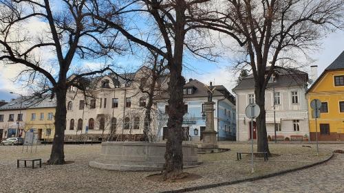 Restaurante, Apartmán na Zlaté stezce (Apartman na Zlate stezce) in Kasperske Hory
