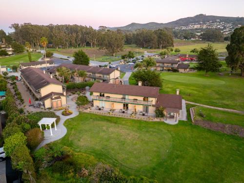 Sea Pines Golf Resort - 숙소 외관