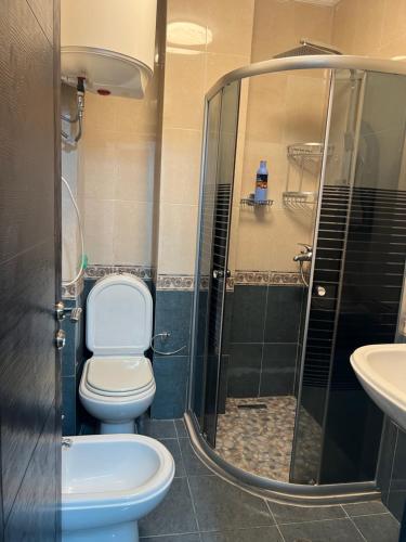 One-Bedroom Apartment image 1