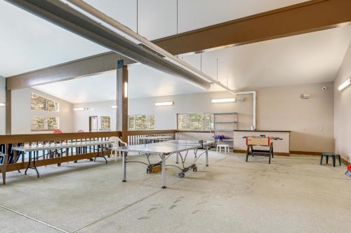Picturesque Mt Spokane Condo Near Skiing & Biking! in Blanšārda (ID)