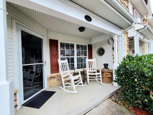 #1 Ranked Condo, W Pool, Gym, Gamer Room! in Pigeon Forge, USA