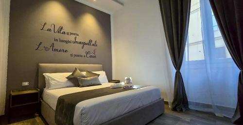 Neapoli-In, Naples