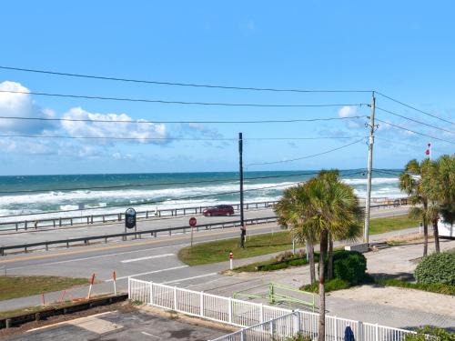Summer Breeze Condominium 304 - image 12
