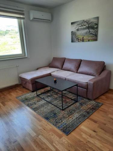 DAMEJ Apartment, Free Garage parking