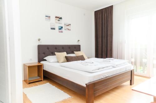 Apartmani Zvirac