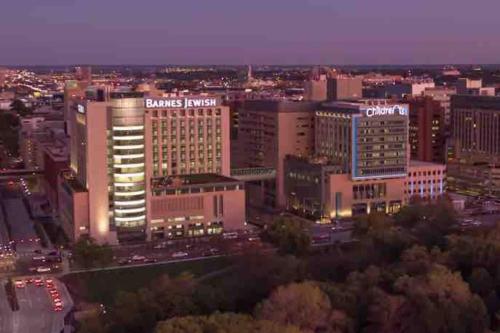 Urban 1BR Nurse's Retreat Barnes & Children's near Missouri Botanical Garden