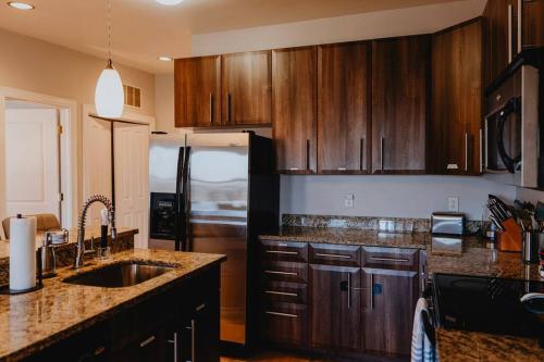 Modern 1BR-1BA Walk to SSM SLU Hospital Grand near Missouri Botanical Garden