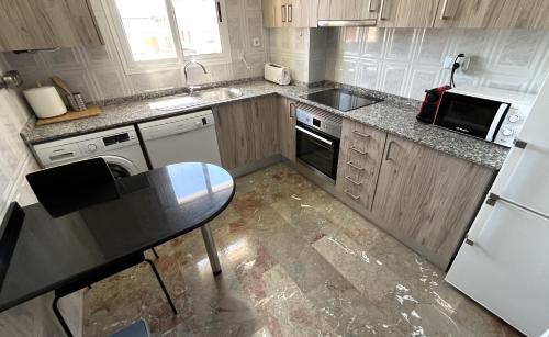 Kitchen, Babu Home Bcn - Welcoming, Peaceful, 20 min airport drive, Easy street parking, 70m2 in Sant Joan Despí