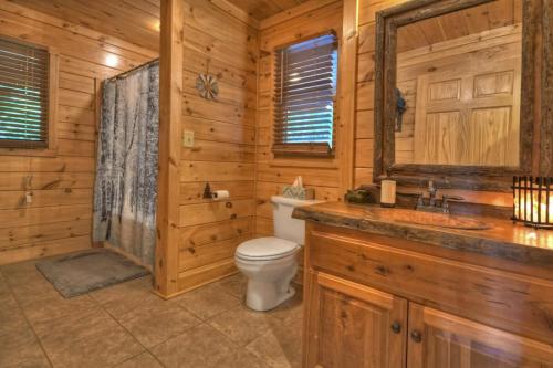 Pet Friendly Cabin with Hot Tub in North GA Mnts