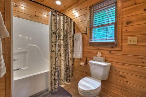 Pet Friendly Cabin with Hot Tub in North GA Mnts