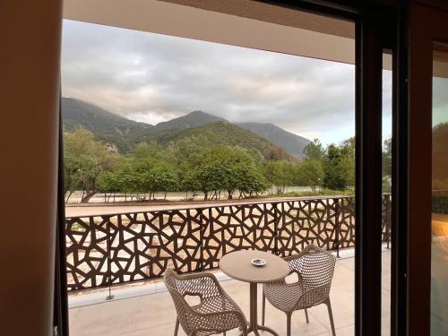 Surrounding environment, The Mark Hotel in Glyki