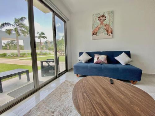 Moderno Departamento Planta Baja con Alberca in Cancún, Mexico