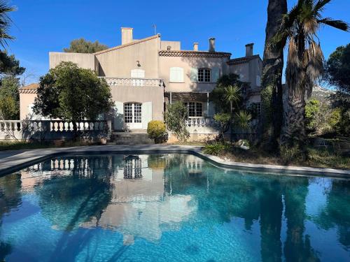 Villa Grand Cèdre - Location, gîte - Marseille