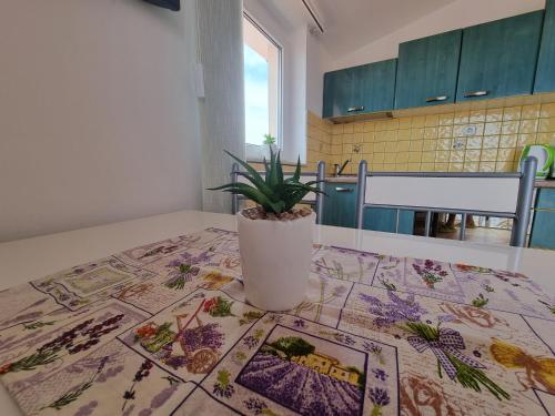 Two-Bedroom Apartment with Terrace and Sea View image 3