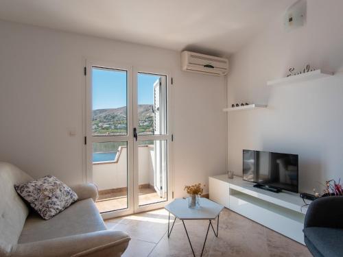 Two-Bedroom Apartment with Balcony and Sea View room in Apartments with parking space Pag - 22605